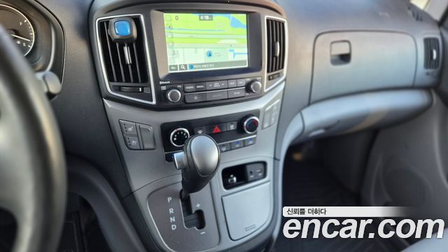 Hyundai Starex 2019 — photo 8