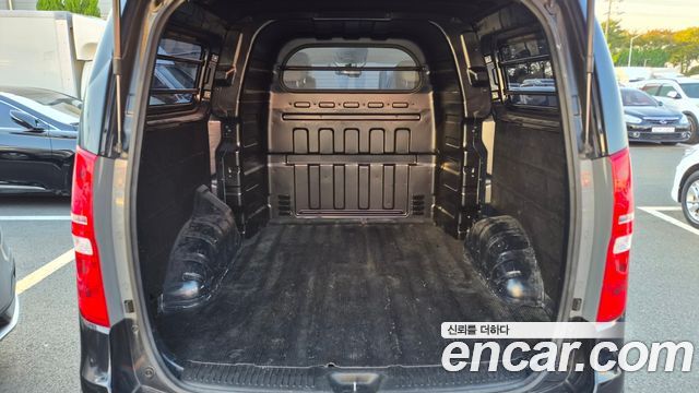 Hyundai Starex 2019 — photo 12