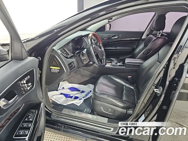 Kia K9 2017 — photo 11