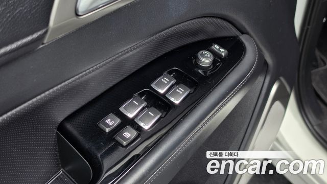 KG Mobility Rexton 2018 — photo 24