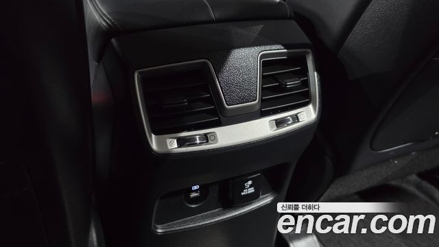 KG Mobility Rexton 2018 — photo 26