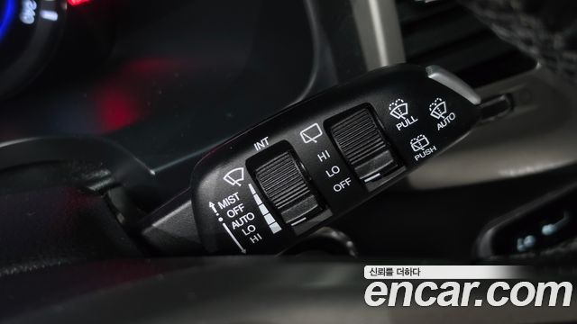 KG Mobility Rexton 2018 — photo 27
