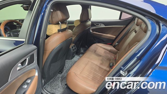 Genesis G70 2018 — photo 17