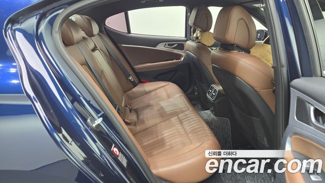 Genesis G70 2018 — photo 25