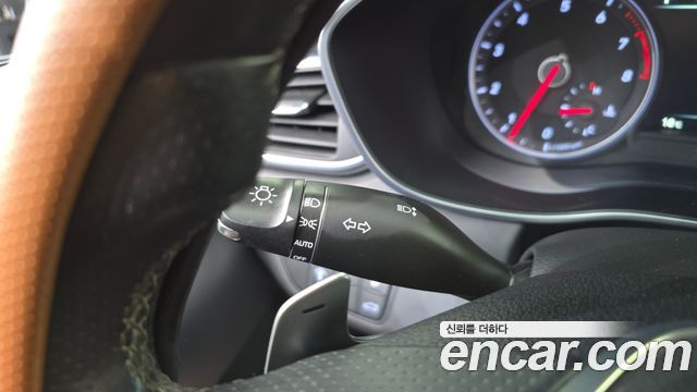 Genesis G70 2018 — photo 32