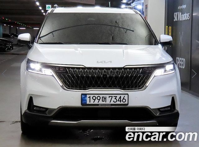 Kia Canival 2023 — photo 3