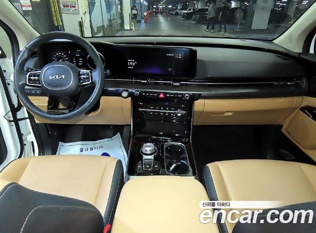 Kia Canival 2023 — photo 10