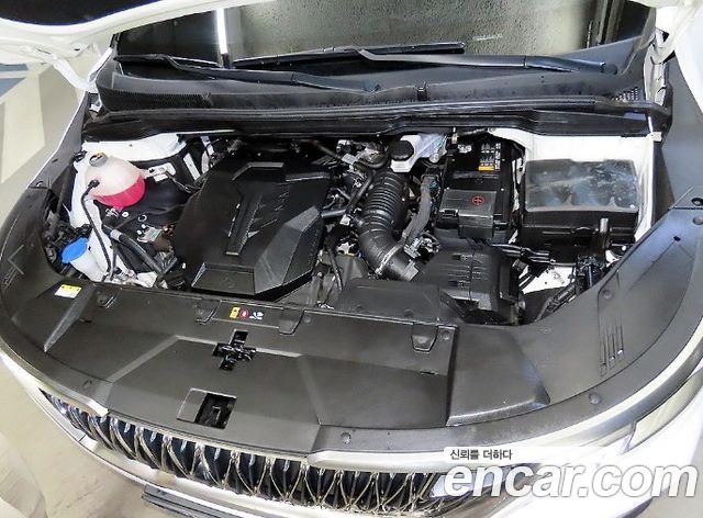 Kia Canival 2023 — photo 19