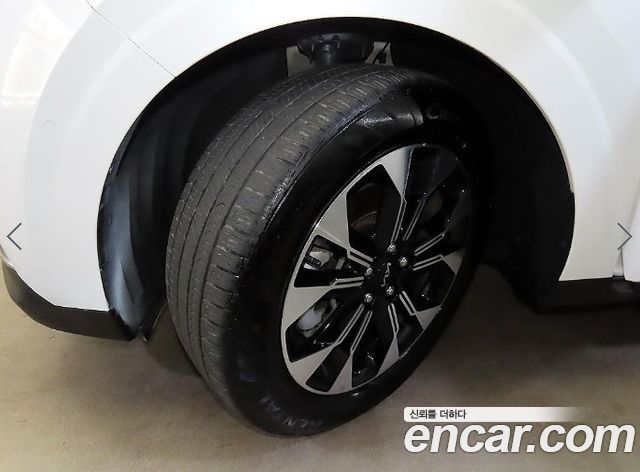 Kia Canival 2023 — photo 20