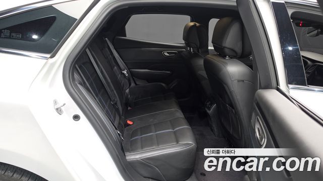 Renault Korea SM6 2024 — photo 17