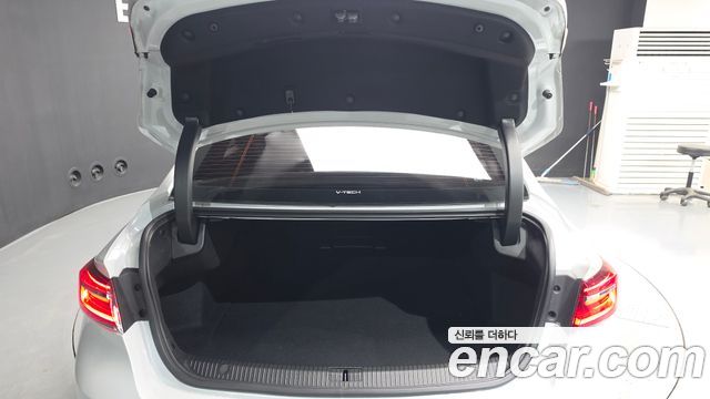 Renault Korea SM6 2024 — photo 26