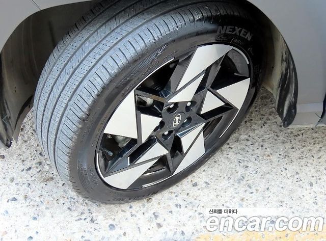 Hyundai Kona 2023 — photo 20