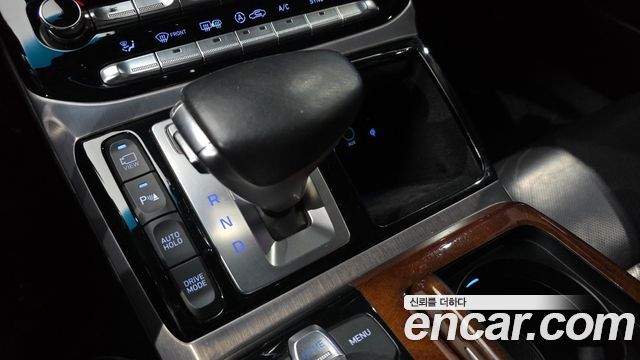Genesis EQ900 2016 — photo 12