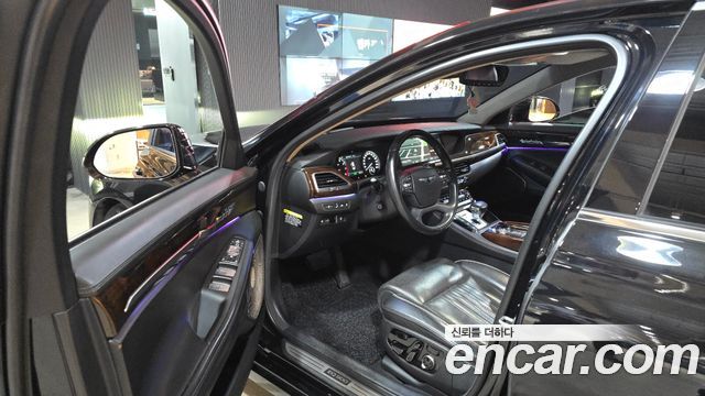 Genesis EQ900 2016 — photo 13