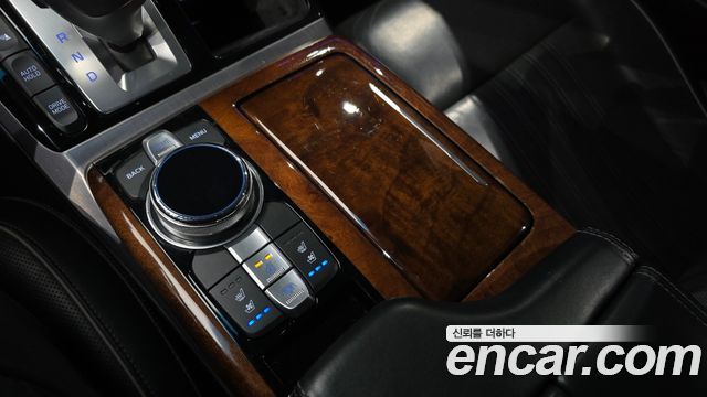 Genesis EQ900 2016 — photo 28