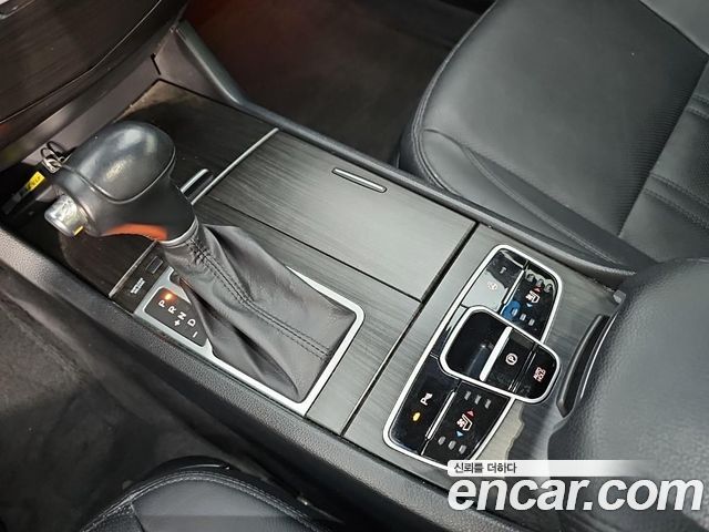 Kia K7 2012 — photo 8