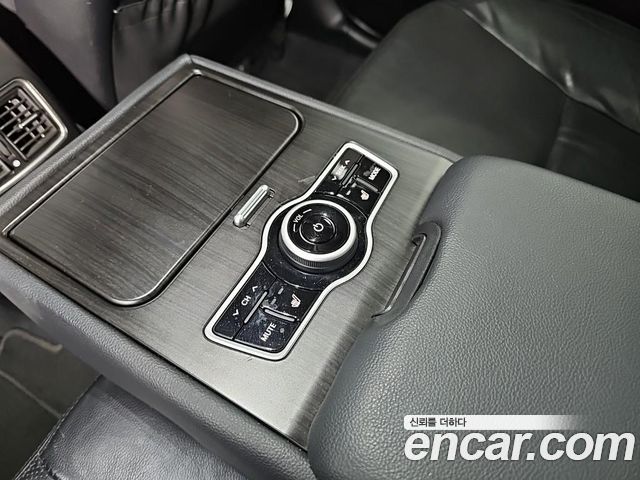 Kia K7 2012 — photo 18