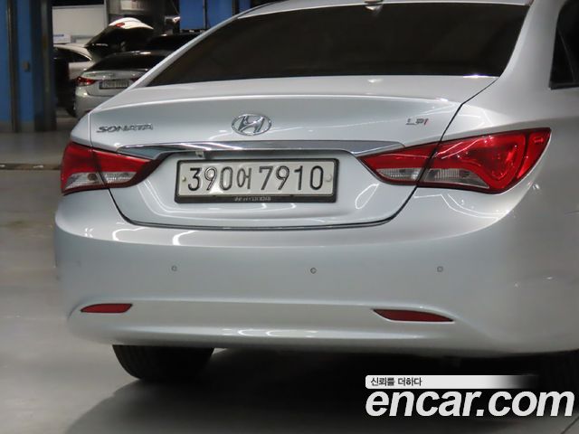 Hyundai Sonata 2013 — photo 17