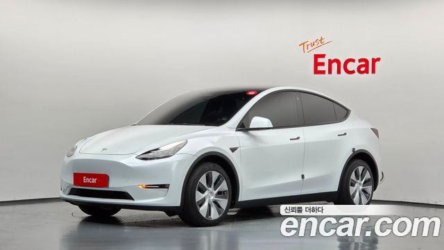 Tesla Model Y 2022 — photo 1