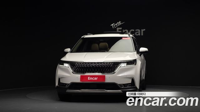 Kia Canival 2023 — photo 3