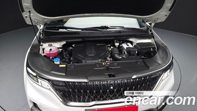 Kia Canival 2023 — photo 6