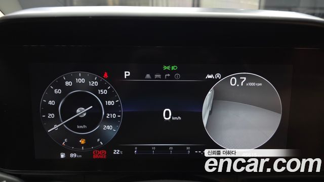 Kia Canival 2023 — photo 11
