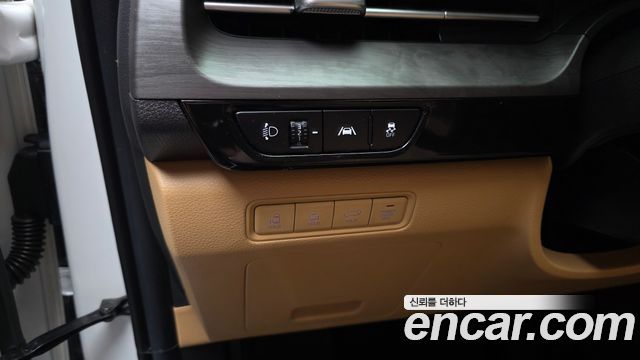 Kia Canival 2023 — photo 27