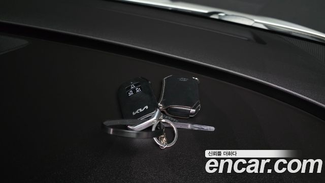 Kia Canival 2023 — photo 29