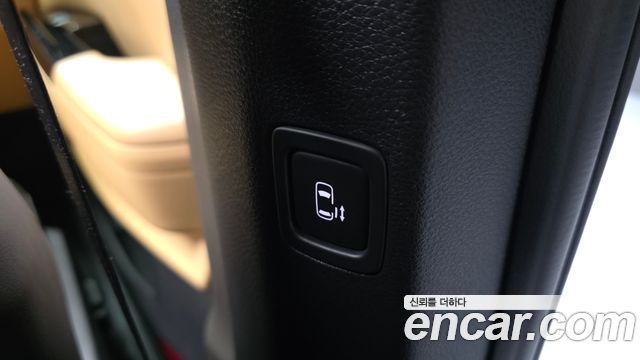Kia Canival 2023 — photo 31