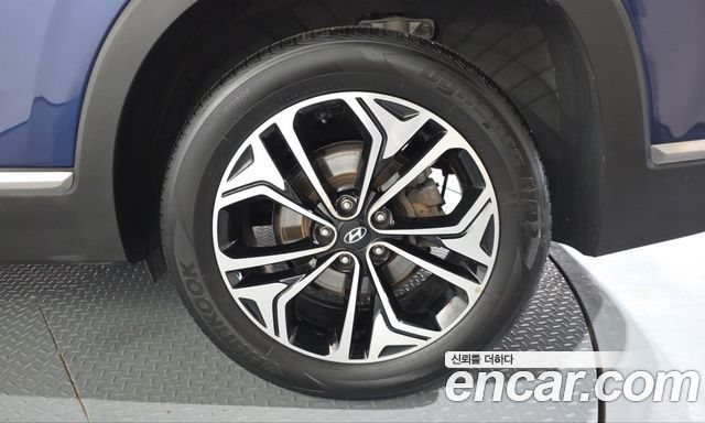 Hyundai Santafe 2019 — photo 5