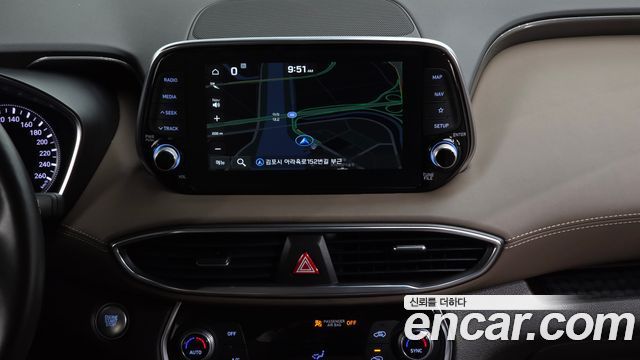 Hyundai Santafe 2019 — photo 20