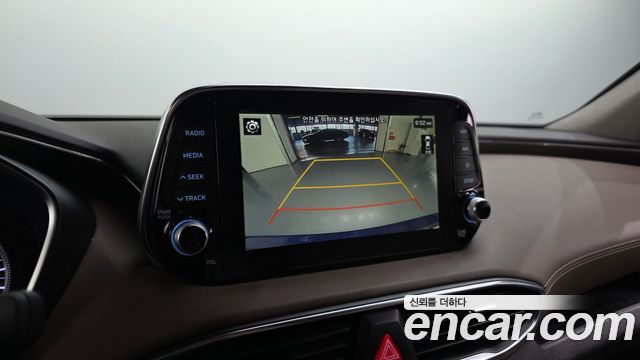 Hyundai Santafe 2019 — photo 21