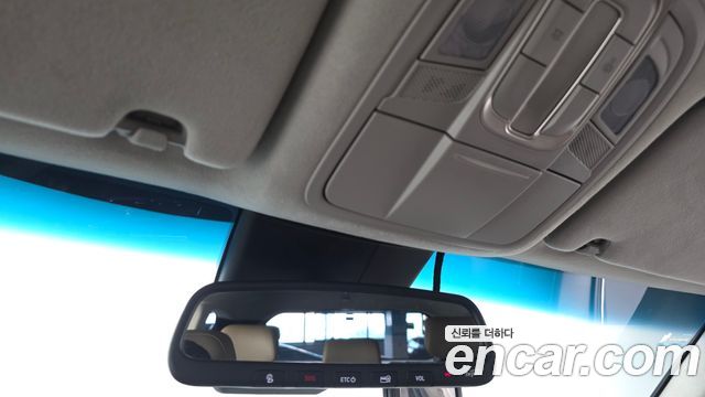 Hyundai Santafe 2019 — photo 25
