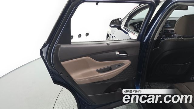 Hyundai Santafe 2019 — photo 15
