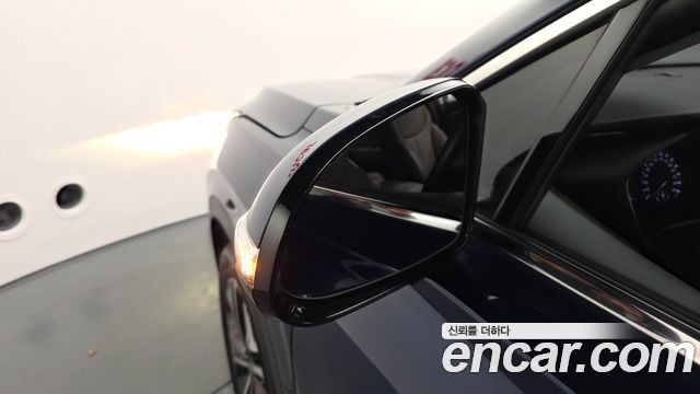 Hyundai Santafe 2019 — photo 29