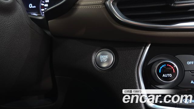 Hyundai Santafe 2019 — photo 35