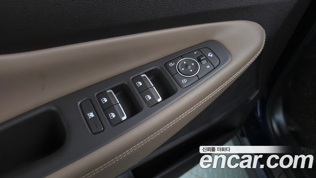 Hyundai Santafe 2019 — photo 36