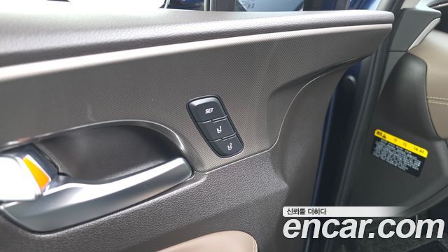 Hyundai Santafe 2019 — photo 37