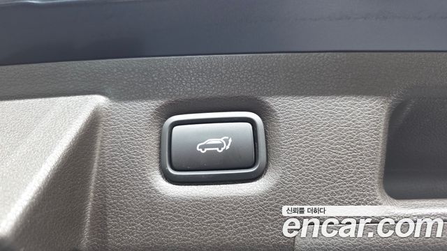Hyundai Santafe 2019 — photo 38