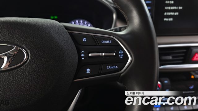 Hyundai Santafe 2019 — photo 42