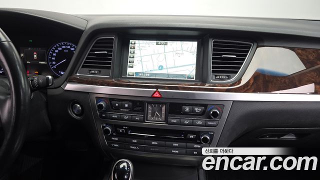 Hyundai Genesis 2015 — photo 13