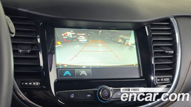 Chevrolet Korea Trax 2017 — photo 21