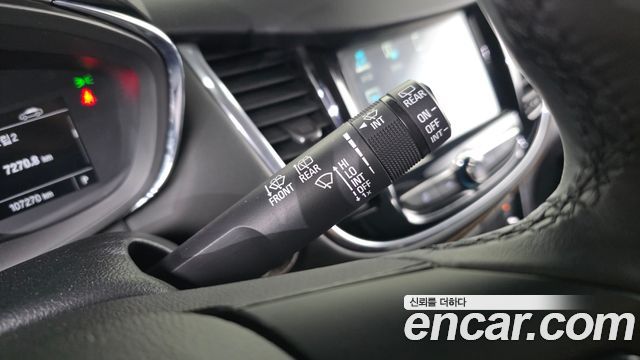 Chevrolet Korea Trax 2017 — photo 27