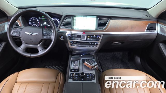 Genesis G80 2017 — photo 10