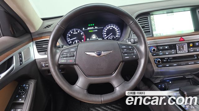 Genesis G80 2017 — photo 22