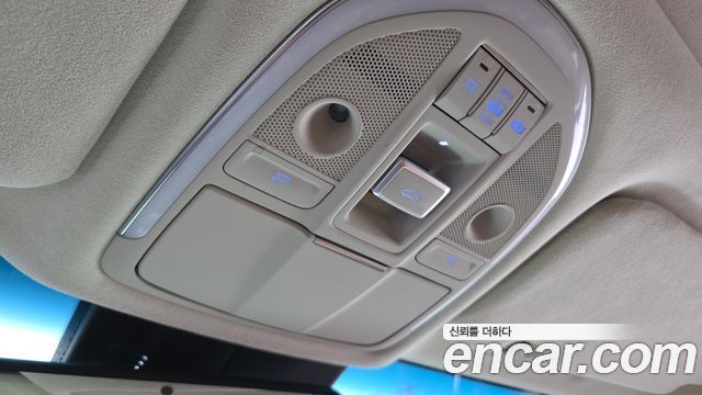 Genesis G80 2017 — photo 24