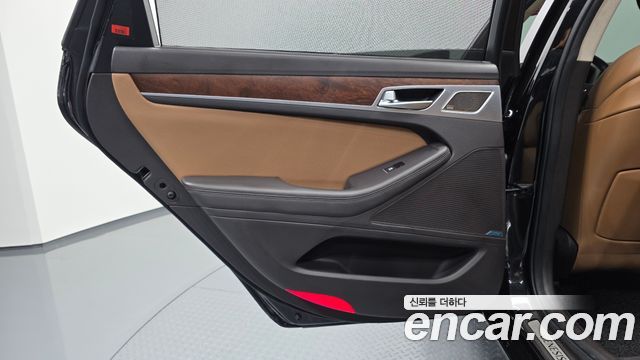 Genesis G80 2017 — photo 15