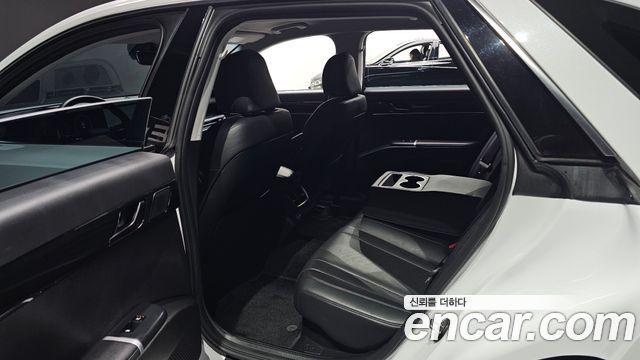 Hyundai Grandeur 2023 — photo 17