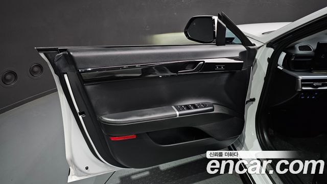 Hyundai Grandeur 2023 — photo 14