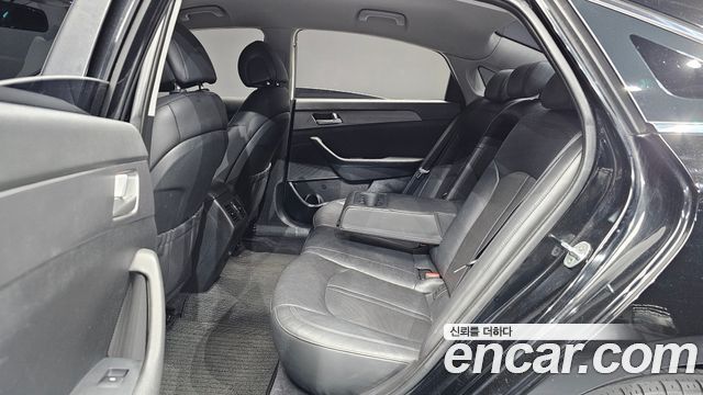 Hyundai Sonata 2016 — photo 16